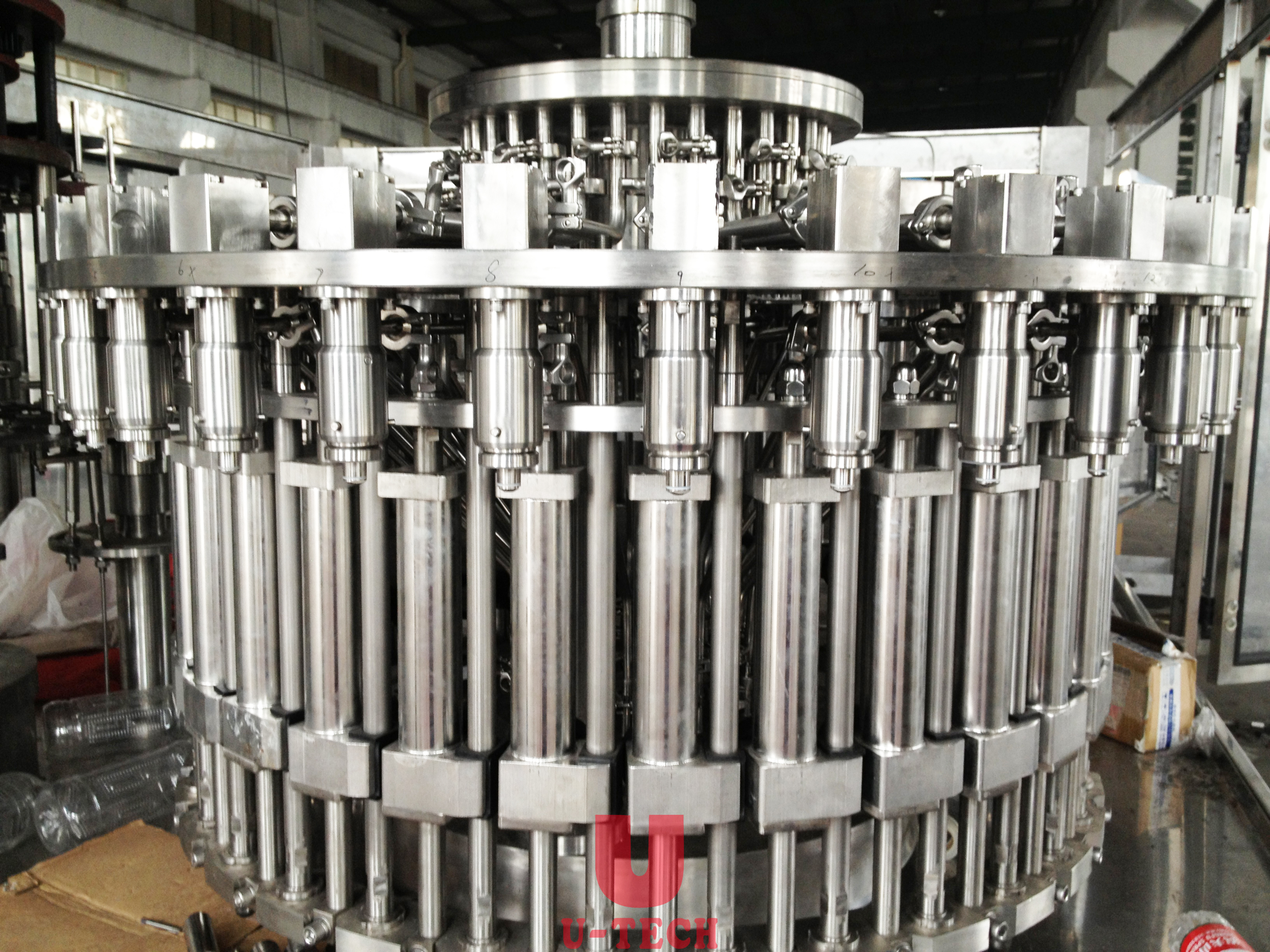 U Tech Machine RCGF Стиральная, заполнение, укупорочная машина