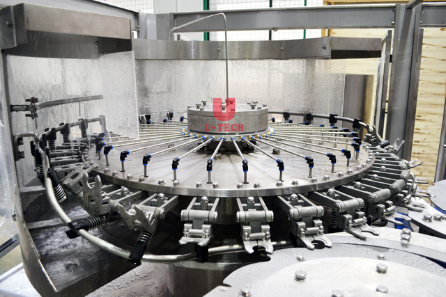 15000BPH Автоматическая машина для розлива и укупорки бутылок с минеральной водой Цена