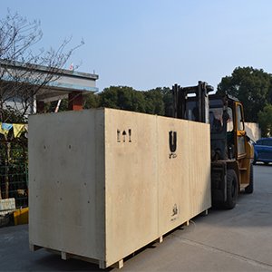 Машина для наполнения воды и чашка наполнительной машины из завода Utech до Саудовской Аравии