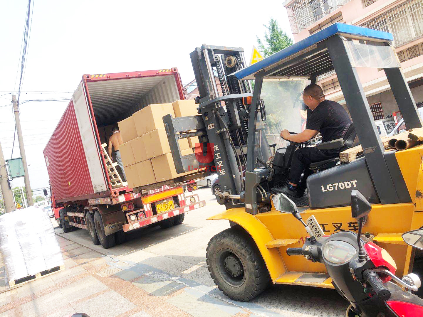 1 600 000 одноразовых 3Прих маска для лица, делая машину, отправьте в Мексику