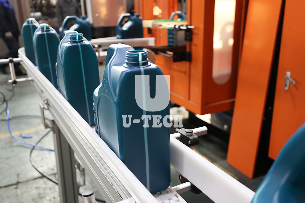Автоматическая высокоскоростная 5L PP PE HDPE Бутылка моторного масла Jerrycan Пластиковая экструзионно-выдувная машина