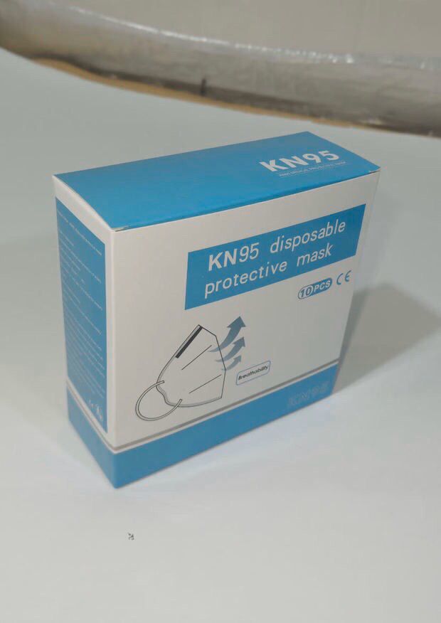 CE FDA KN95 4-слойная нетканая маска для лица с ушной петлей для лица